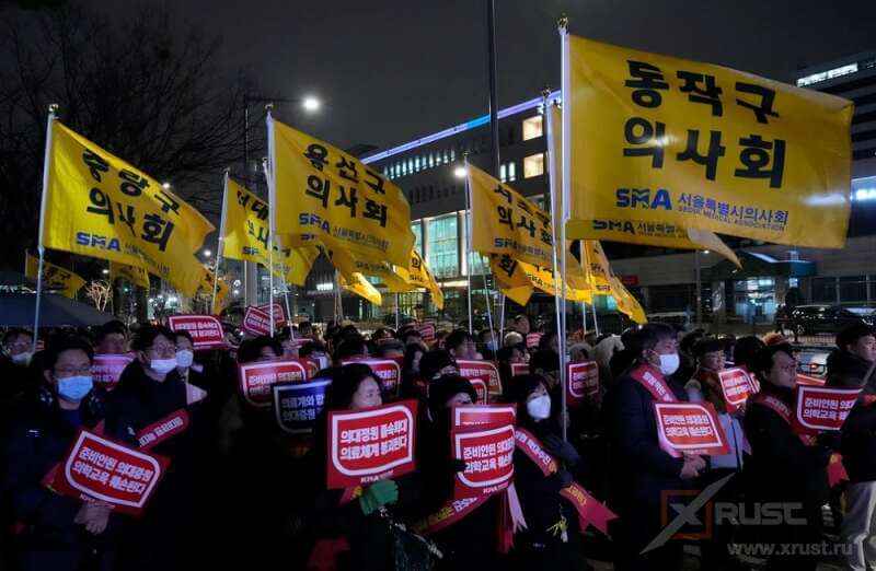 Врачи Южной Кореи устроили массовую забастовку